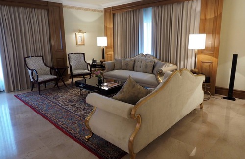 Mall Road Hotel | Pearl Continental Lahore
