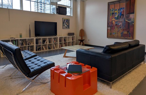 Pearl District Condo | Pearl District Art Loft: Urban Luxury with Parking!