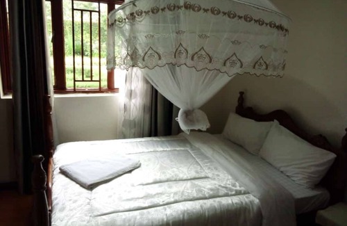 Ruhengeri Hotel | Pearl Guest House by Green Safaris