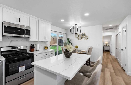 East San Jose House | Pearl Haven Retreat on Lochner Dr #42069