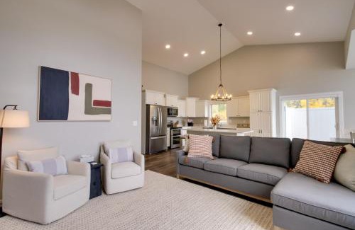 Detroit Lakes House | Pearl Lake Retreat with Dock and Stunning Views!