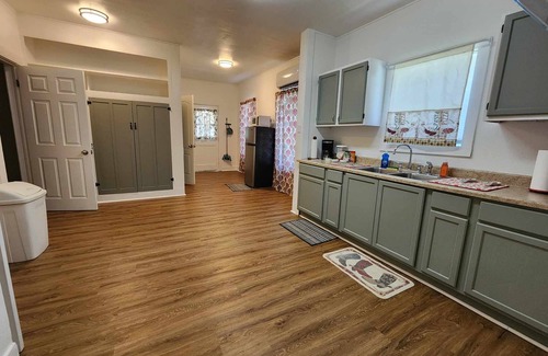 Del Mar House | Pearl on the Bay Downtown/Shoreline/McGee Beach/6 Points