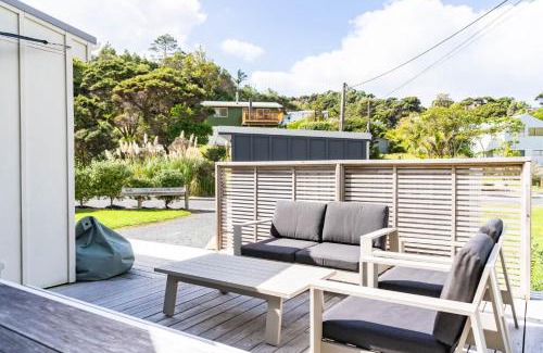 Mangawhai Heads House | Pearl's Embrace - Mangawhai Heads Studio