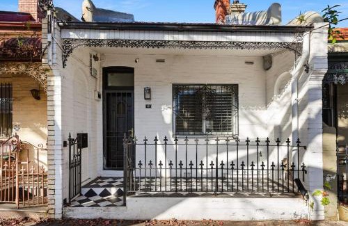 Redfern House | Pearl Terrace - Heritage Elegance in Redfern's Heart