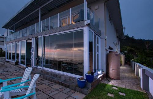 Glentana Apartment | Pearl White Sands