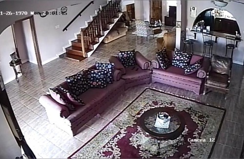 Runaway Bay Bed & Breakfast | Pearlie Place