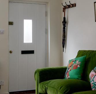 Farnham House | Pearls Cottage