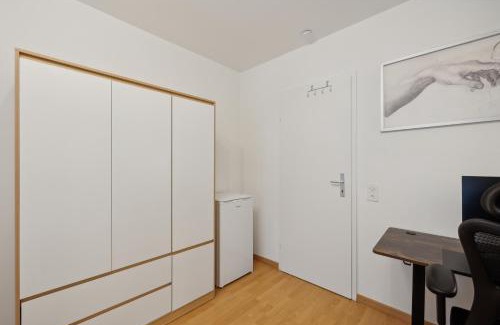 Winterthur Apartment | Pearlstay - City Center Workplace Balcony Washer
