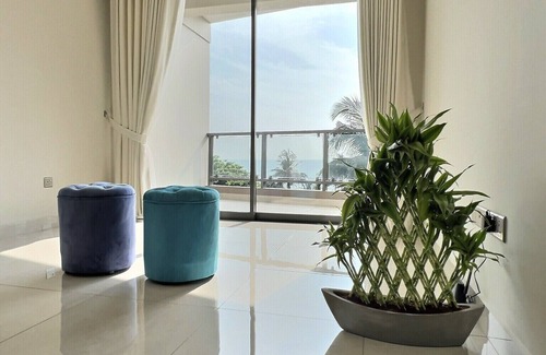 Mount Lavinia Apartment | Pearly Ocean View Guest Apartment