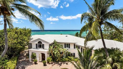 Bodden Town House | Pease Bay House