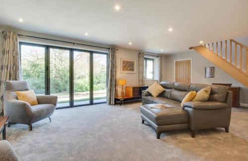 Irstead House | Peaty Cottage