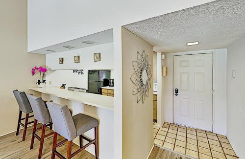Palm Desert Apartment | Pebble Beach Haven Permit# STR2023-0219