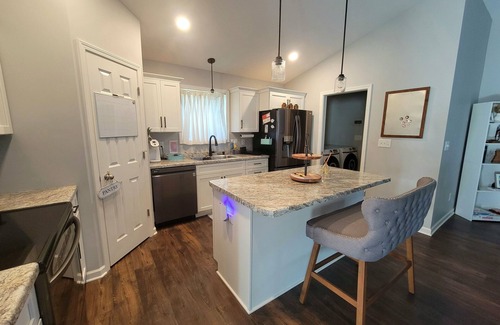 Rochester House | Pebble Creek House/2 BR, 2Ba, Pet Friendly, attached garage & 15 min to Mayo!
