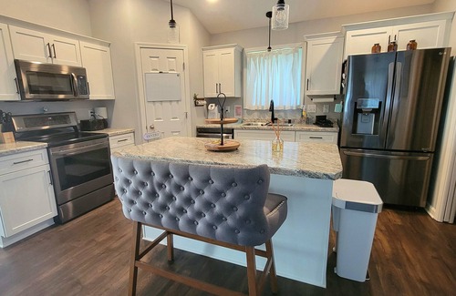 Rochester House | Pebble Creek House/2 BR, 2Ba, Pet Friendly, attached garage & 15 min to Mayo!