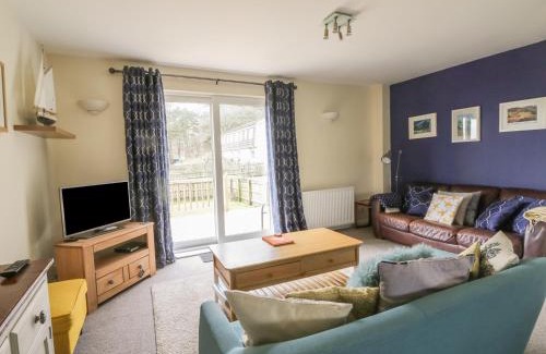 West Laroch House | Pebble Nook