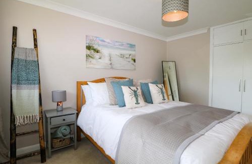 Rustington House | Pebble Place