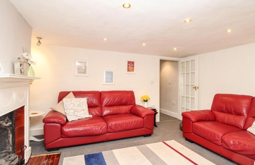 Isle of Portland House | Pebble Reef