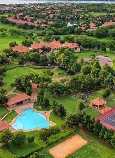 Hartbeespoort Villa | Pecanwood Estate Dream views 4 bedroom Villa with pool