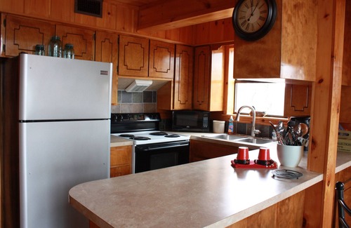 Smithville Cabin | Peckerwood Knob Sunrise Cabin; Seclusion in the Mountains of SE Oklahoma