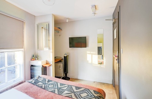 Peckham Hotel | Peckham Room Hotel by Belvilla