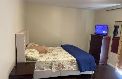 Ampere Apartment | Peculiar N 5th street