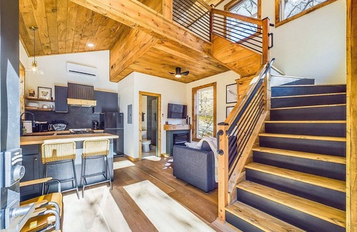 Bentonville Cabin | Pedal & Perch Cabin S