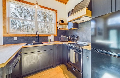 Bentonville Cabin | Pedal & Perch Cabin S