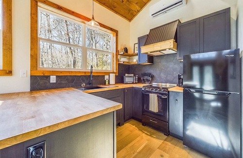 Bentonville Cabin | Pedal & Perch Cabin S