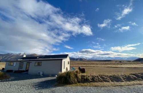 Twizel House | Pedalfish Cottages - Galaxy Views