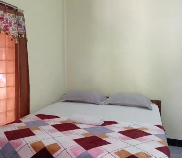 Kecamatan Praya Barat Daya House | Pedek Homestay