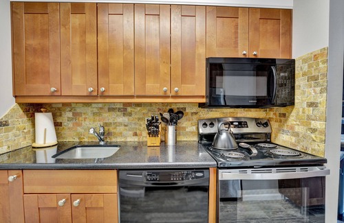 Clymer Condo | Peek 'N Peak-Golf & Ski-Affordable Rates, Minutes to SkiLift & Aerial Course