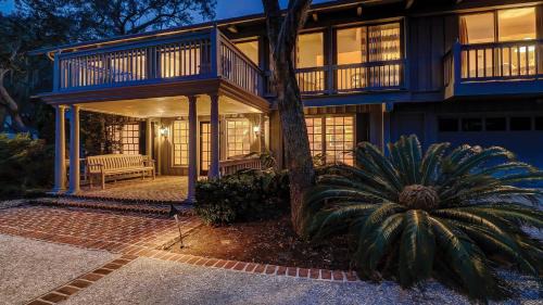 Oceanside House | Peek-of-Blue