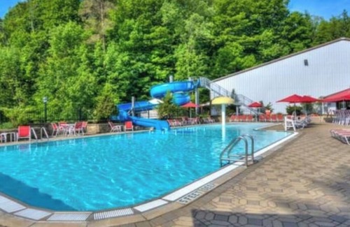 Clymer Condo | Peek & Peak slope side Chalet, close to golf too!