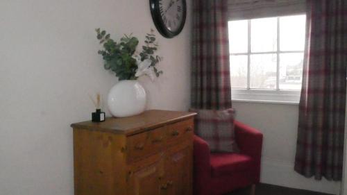 Burton on Trent Apartment | Peel House Apartments - Contractor Friendly