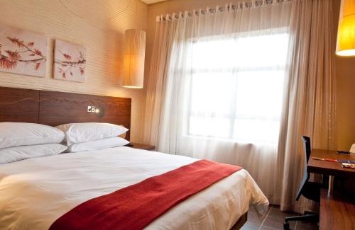 Empangeni Hotel | Peermont Metcourt at Umfolozi, Empangeni