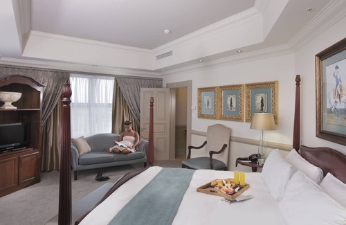 Secunda Hotel | Peermont Walmont at Graceland, Secunda