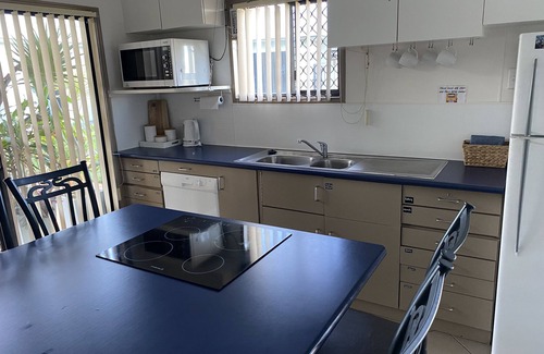 Adelaide Park Cabin | Pegasus Horse Park farm stay is a rural retreat close to the beach.