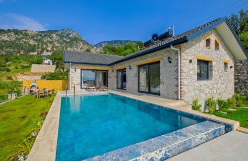 Yakakoy Villa | Pegasusstonehouse