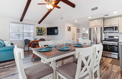Jamaica Beach Cottage | Peggy's Hideaway
