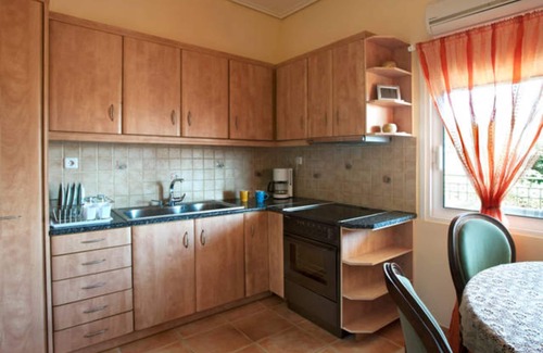 Kineta House | PEGGY'S VILLA 50 SQM