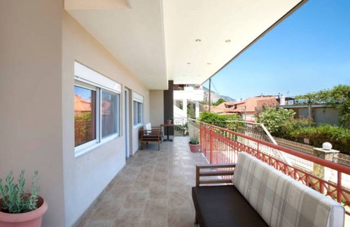 Kineta House | PEGGY'S VILLA 50 SQM
