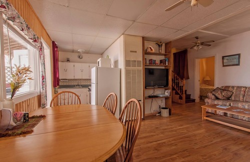 Cardigan Apartment | PEI Waterside Apt. #4, Quiet waterfront Apt, scenic view, sunsets