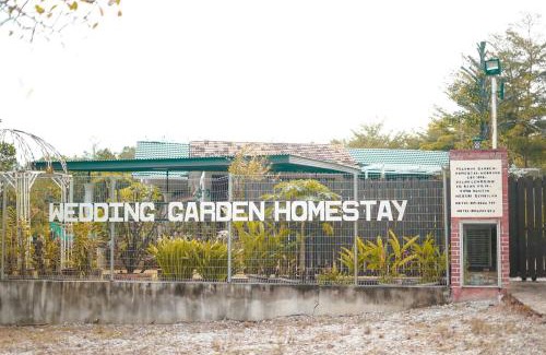 Kampung Rawa House | Pelamin Garden Homestay & Wedding