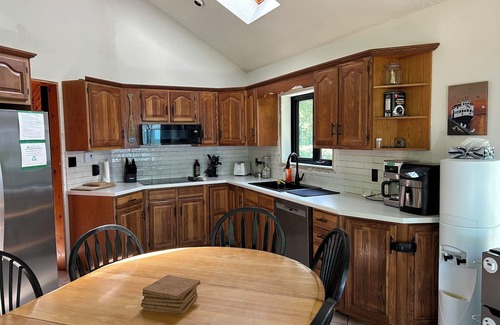 Kingsville Cottage | Pelee Cabana: Private beach front property with stunning nightly sunsets