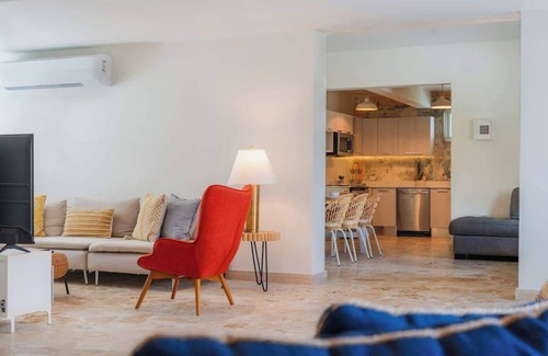 Ocean Park House | Pelegrina Beach Haus | 6BR | Chef | Powered G | SJ