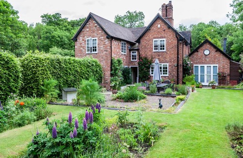 Eaton Mascott Bed & Breakfast | Pelham Grove