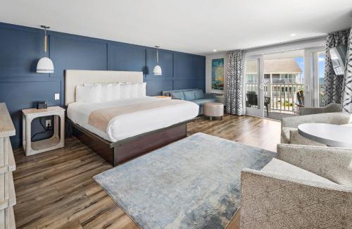 Dennis Port Resort | Pelham House Resort