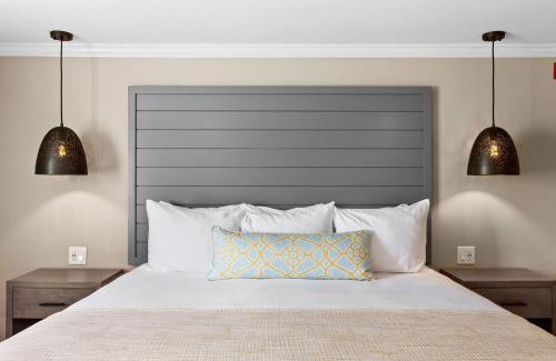 West Dennis Hotel | Pelham on Main