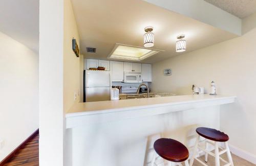 Stuart Apartment | Pelican #1109