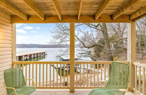 Lake Ozark Apartment | Pelican Bay Getaway